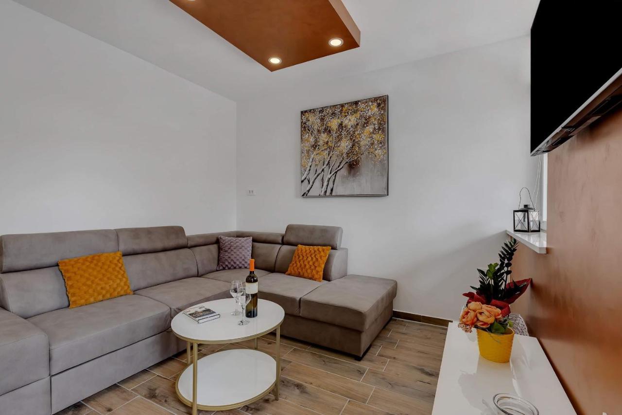 Apartman Meri Makarska Zewnętrze zdjęcie